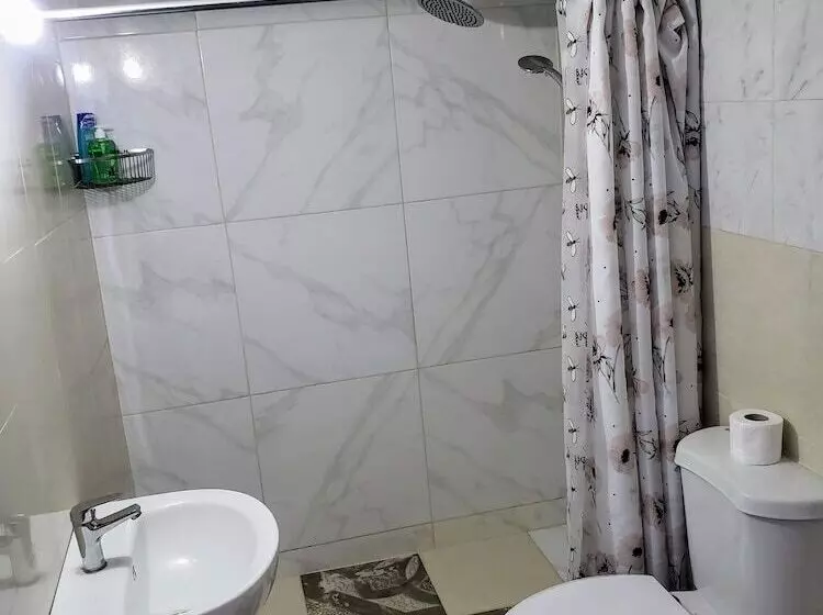 پانسیون Cozy Apartment Greenwood