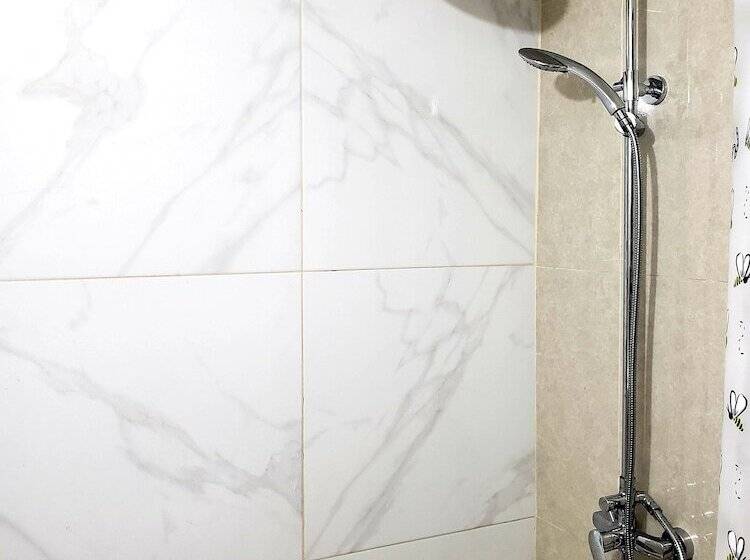 پانسیون Cozy Apartment Greenwood