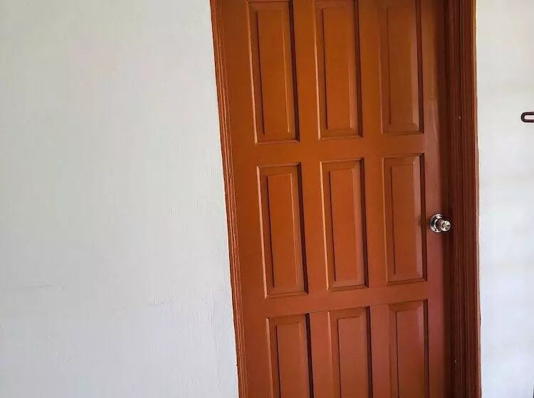 پانسیون Cozy Apartment Greenwood