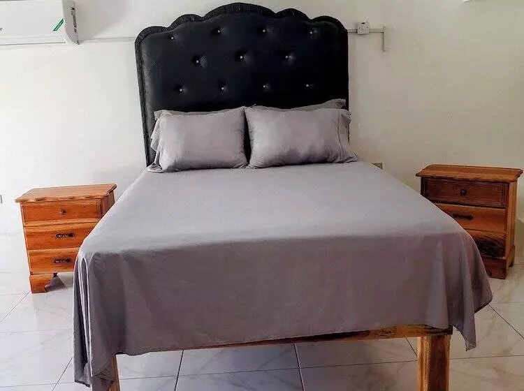 پانسیون Cozy Apartment Greenwood