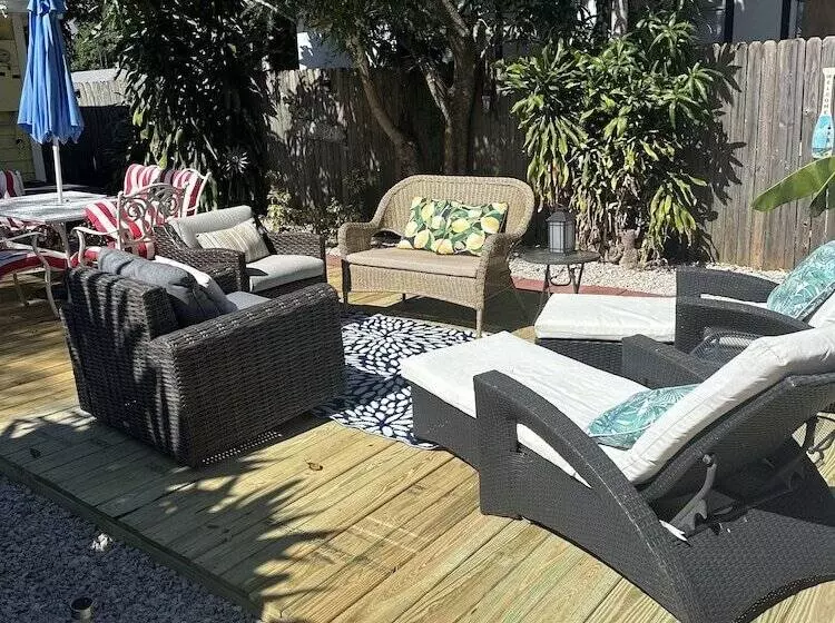 Majatalo Mango Beach Retreat