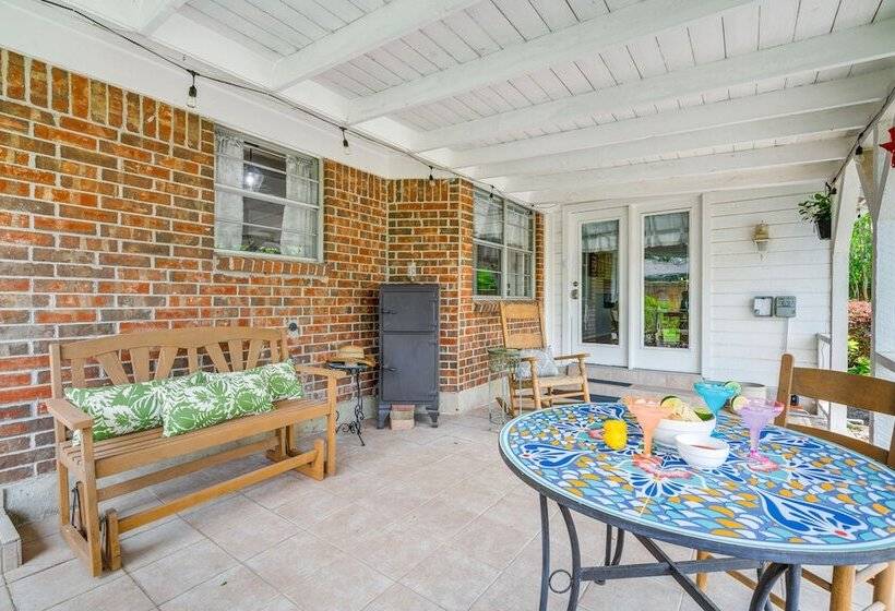 Pet Friendly Round Rock Home Near Dell Diamond!