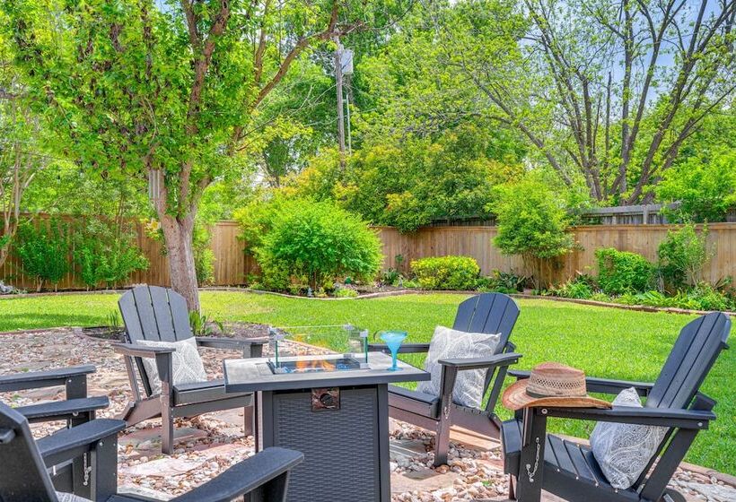 Pet Friendly Round Rock Home Near Dell Diamond!