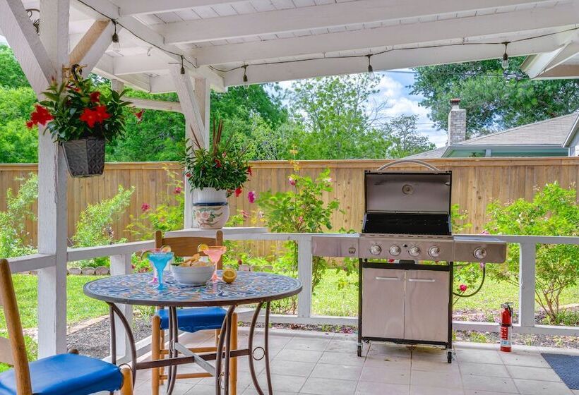 Pet Friendly Round Rock Home Near Dell Diamond!