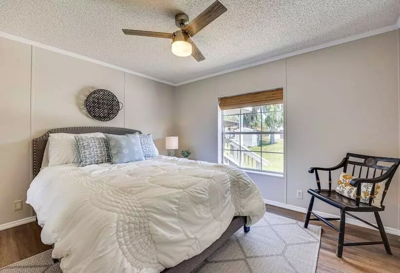 St Augustine Home W/ Dock & Lift On St Johns River