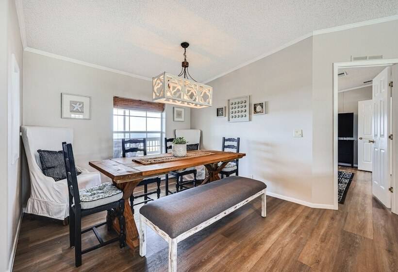 St Augustine Home W/ Dock & Lift On St Johns River