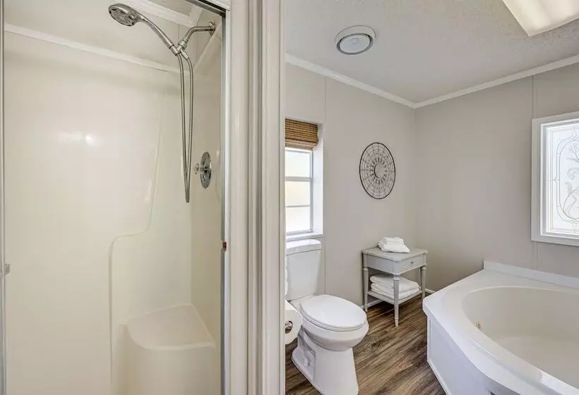 St Augustine Home W/ Dock & Lift On St Johns River