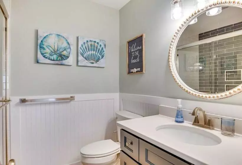 Atlantic Beach Home W/ Deck & Grill: Walk To Beach