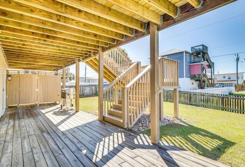 Atlantic Beach Home W/ Deck & Grill: Walk To Beach