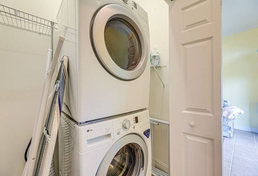 Atlantic Beach Retreat W/ 2 Decks: Steps To Beach!