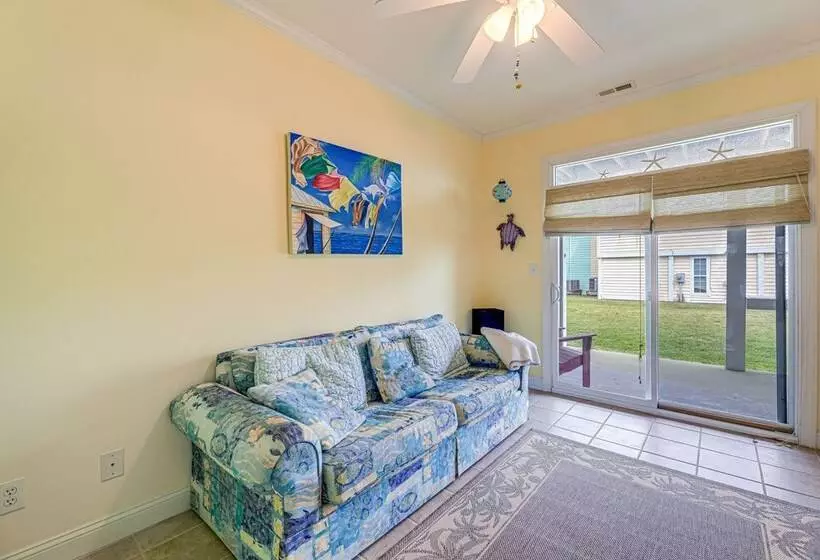 Atlantic Beach Retreat W/ 2 Decks: Steps To Beach!