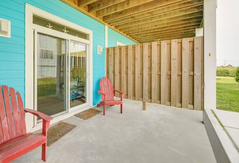 Atlantic Beach Retreat W/ 2 Decks: Steps To Beach!