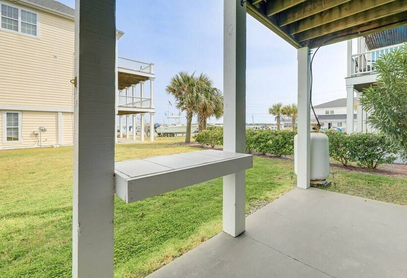 Atlantic Beach Retreat W/ 2 Decks: Steps To Beach!