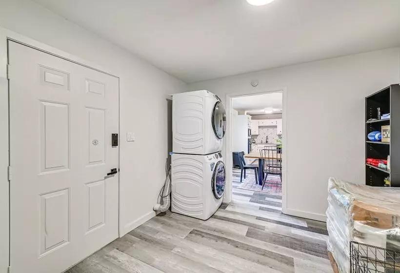 Bright Home W/ Fire Pit: Near Possum Kingdom Lake!