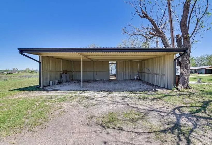 Bright Home W/ Fire Pit: Near Possum Kingdom Lake!