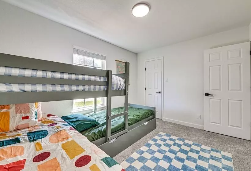 Bright Home W/ Fire Pit: Near Possum Kingdom Lake!