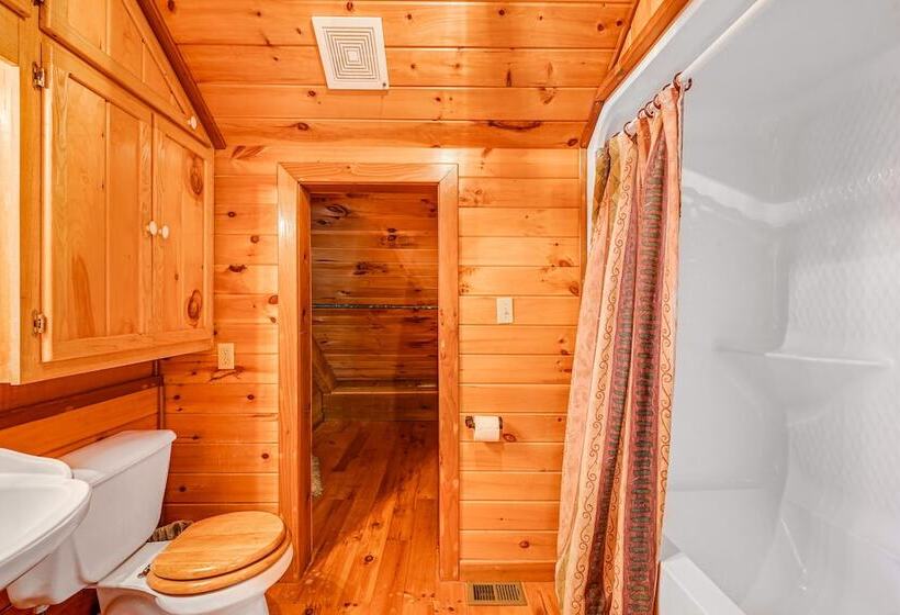 Broken Bow Cabin W/ Hot Tub & Fishing On Site!