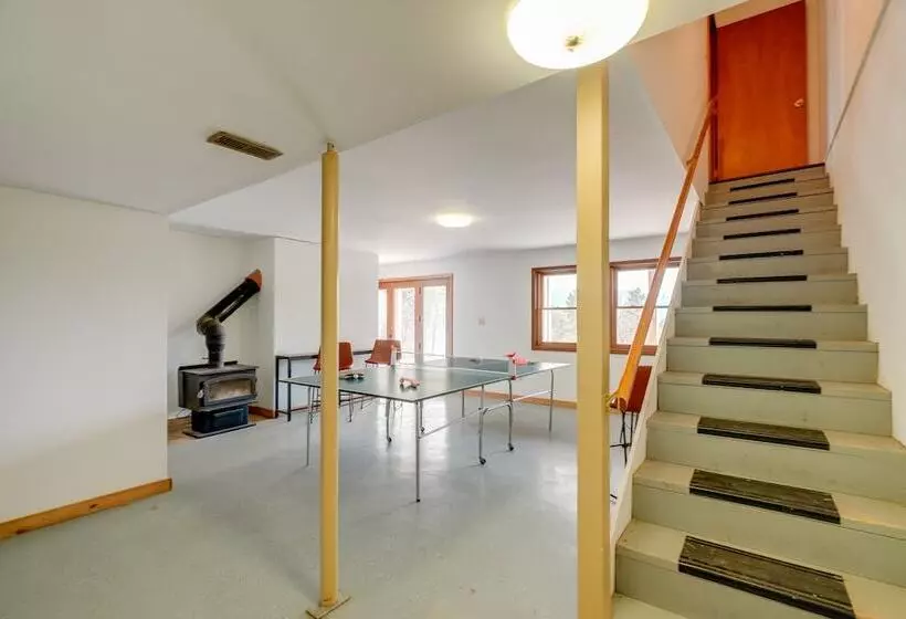 Cozy Belgrade Cottage W/ Wood Burning Stove!