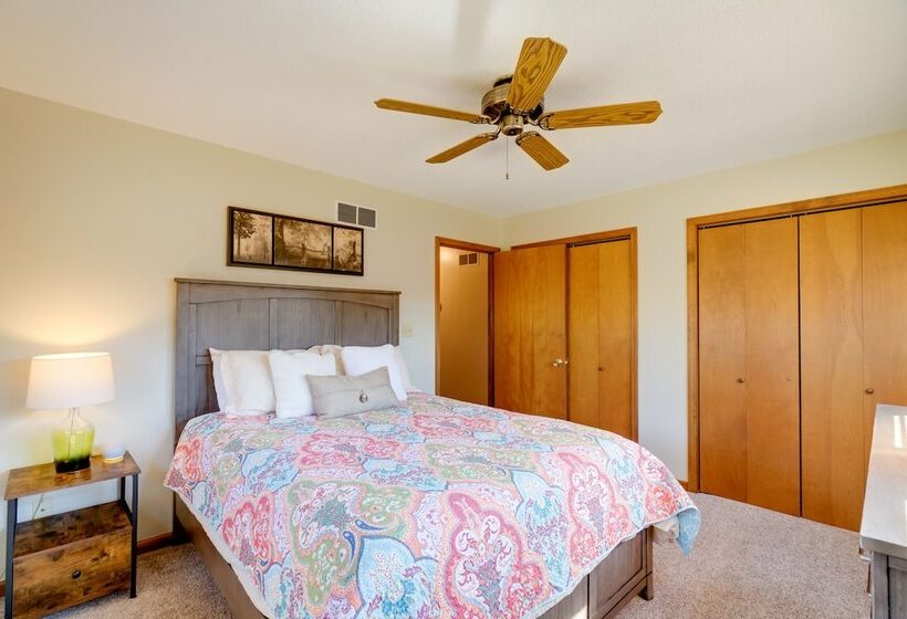 Cozy Belgrade Cottage W/ Wood Burning Stove!