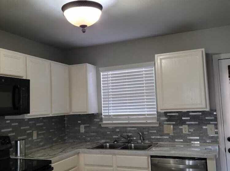 Cute And Cozy Hostel