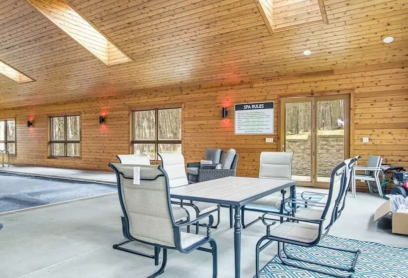 Family Home W/ Indoor Pool ~ 2 Mi To Elkhart Lake!