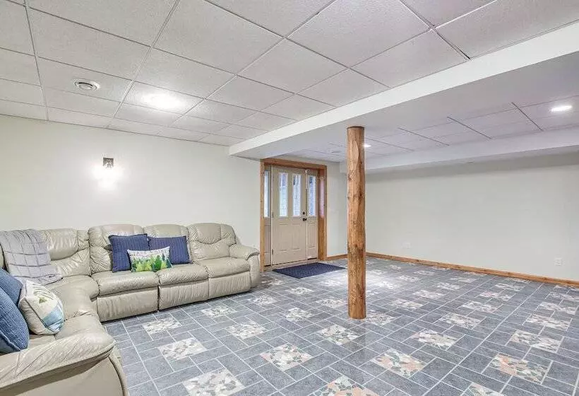 Family Home W/ Indoor Pool ~ 2 Mi To Elkhart Lake!