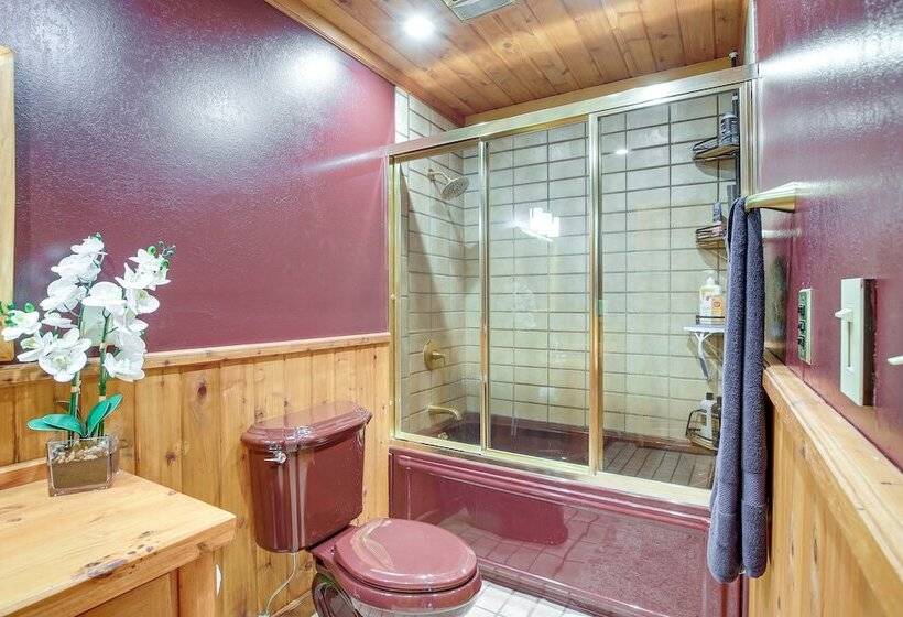 Family Home W/ Indoor Pool ~ 2 Mi To Elkhart Lake!