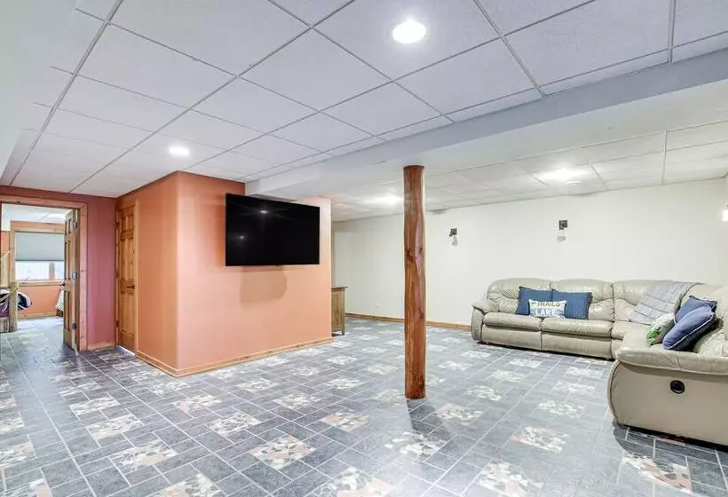 Family Home W/ Indoor Pool ~ 2 Mi To Elkhart Lake!