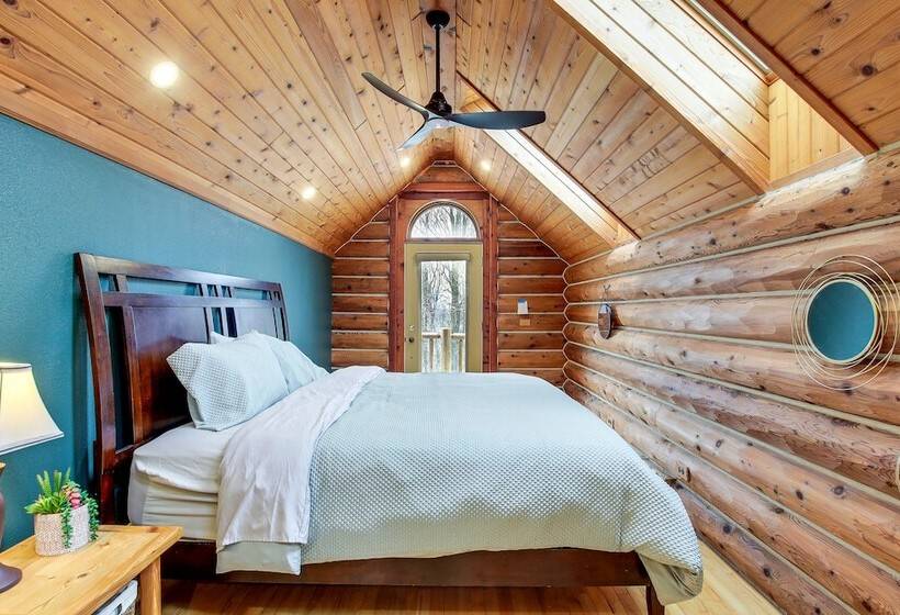 Family Home W/ Indoor Pool ~ 2 Mi To Elkhart Lake!