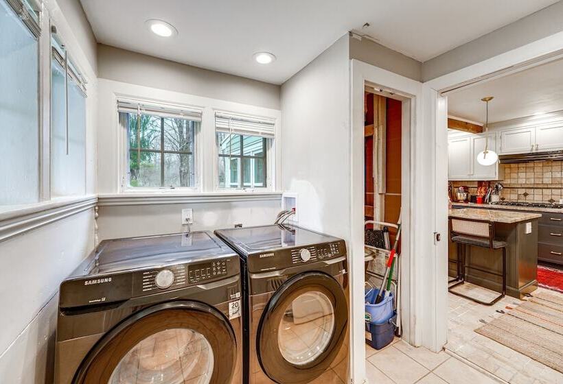 Historic Connecticut Home W/ Grill & Spacious Yard