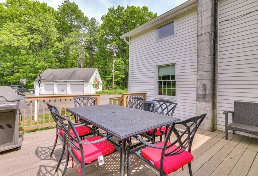 Historic Farmhouse In Layton W/ Deck!
