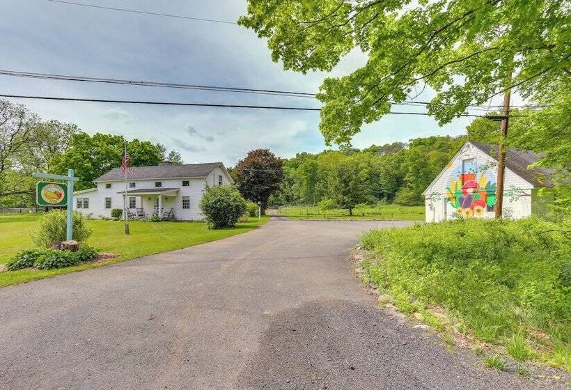 Historic Farmhouse In Layton W/ Deck!