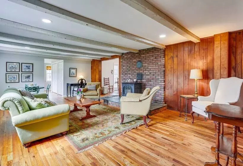 Historic Farmhouse In Layton W/ Deck!