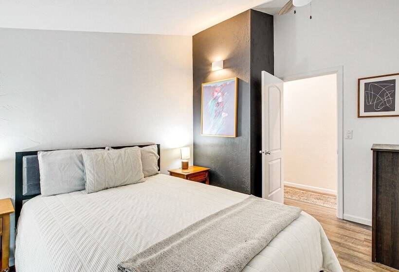 Home W/ Fireplace < 1 Mi To Peninsula State Park!