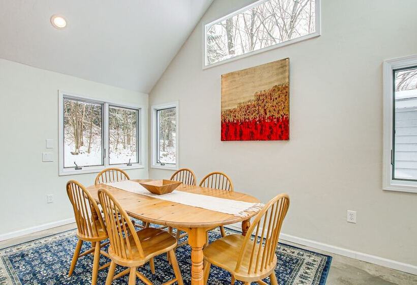 Home W/ Fireplace < 1 Mi To Peninsula State Park!