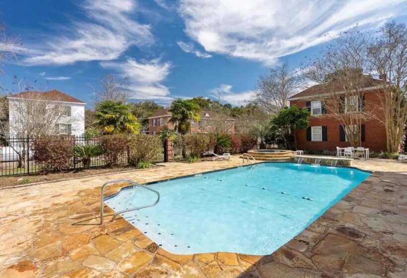 ホテル 1br Mobile Condo With Community Pool