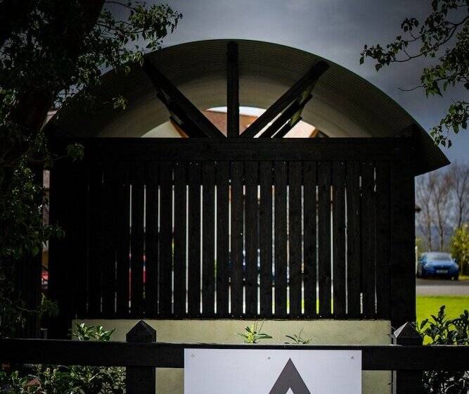 ホテル Charming Lodge In Limavady