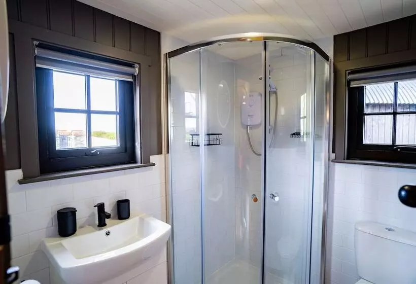 Hotelli Charming Lodge In Limavady