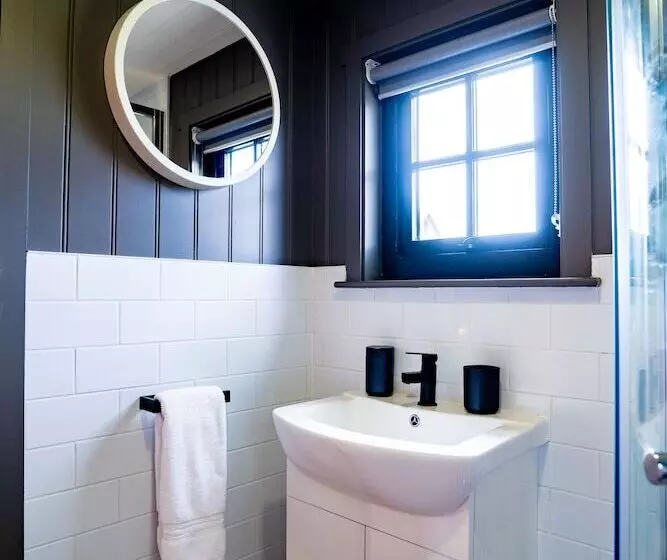 Hotelli Charming Lodge In Limavady