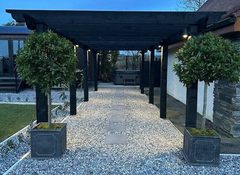 ホテル Charming Lodge In Limavady