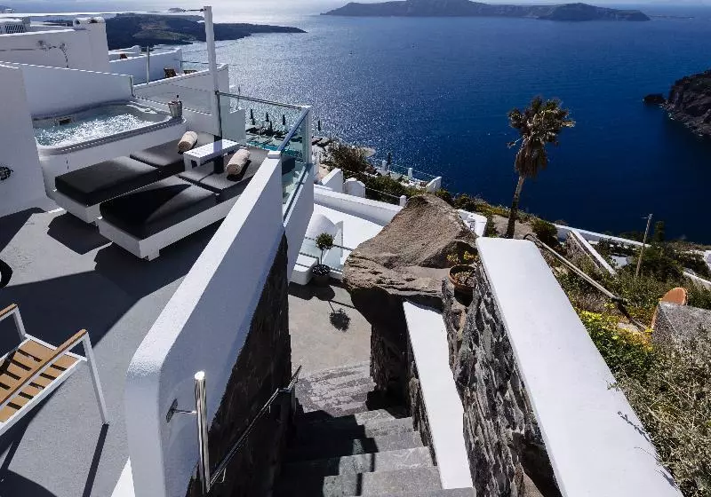 Hotelli Nevma Suites