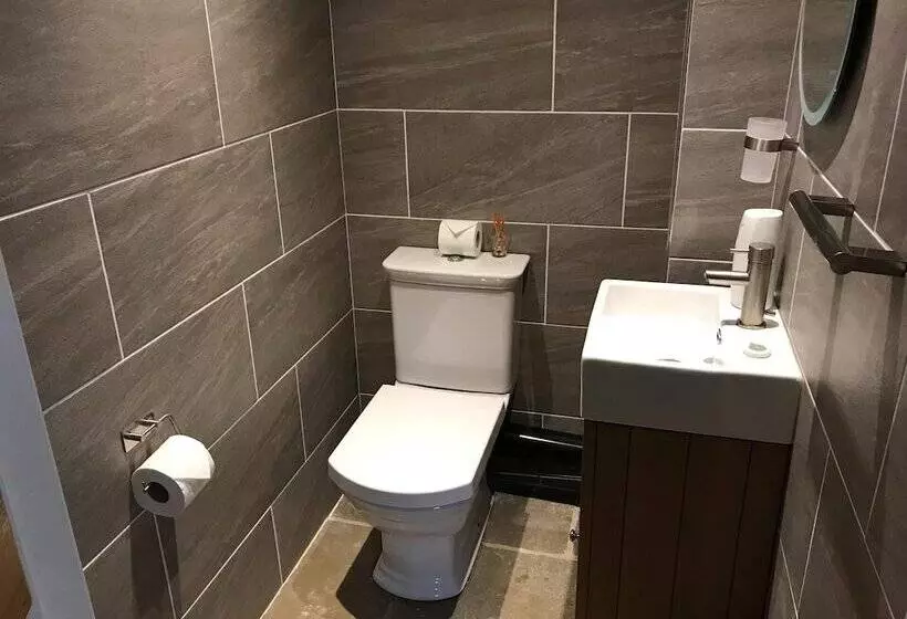 Maaseutuhotelli 2 Bed Barn Alton Towers Chatsworth Polars Peaks