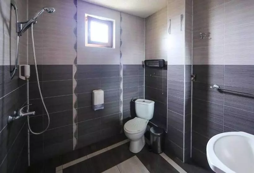 Hotelli Sharkov Family