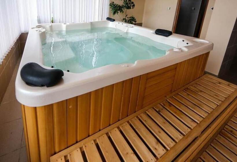 호텔 Sharkov Family