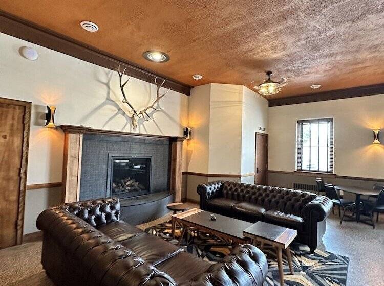 호텔 The Lodge Luxury Suites