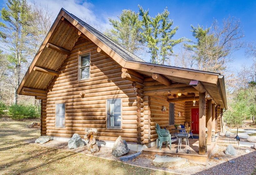 Merrillan Cabin W/ Fire Pit < 1 Mi To Lake Arbutus