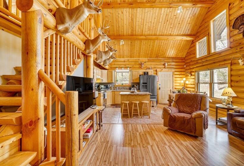 Merrillan Cabin W/ Fire Pit < 1 Mi To Lake Arbutus