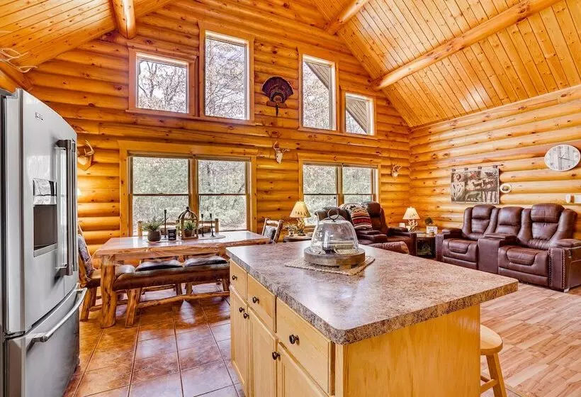 Merrillan Cabin W/ Fire Pit < 1 Mi To Lake Arbutus