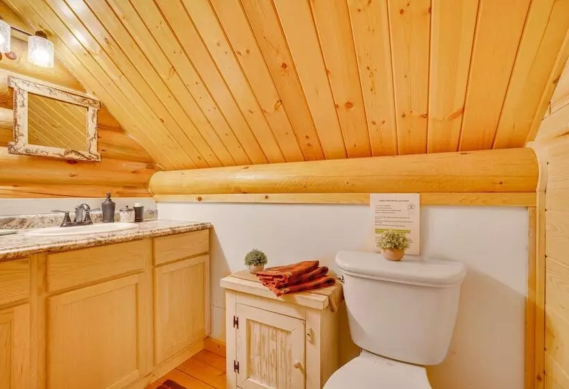 Merrillan Cabin W/ Fire Pit < 1 Mi To Lake Arbutus