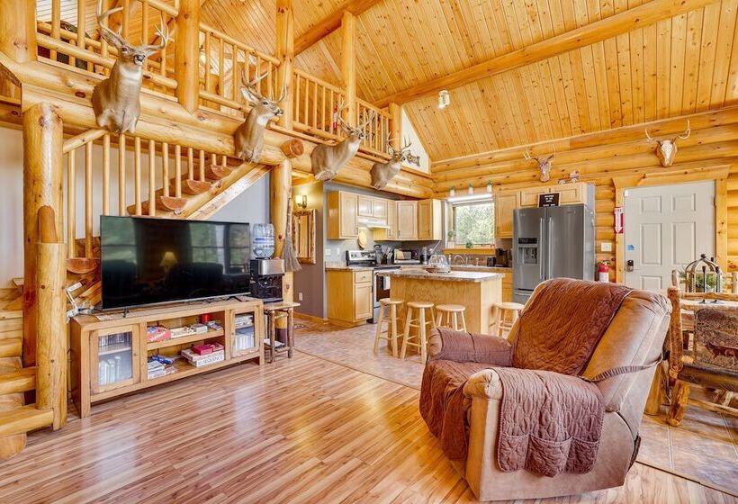 Merrillan Cabin W/ Fire Pit < 1 Mi To Lake Arbutus